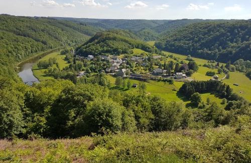 Rochehaut Ski Chalet | Discover Le petit Wachipré: Pet-Friendly & Family Ready