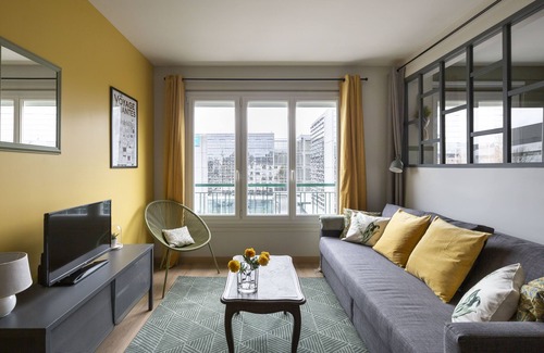 Madeleine-Champ de Mars Apartment | Comfortable Stay at Le Phénix Near Cité des Congrès