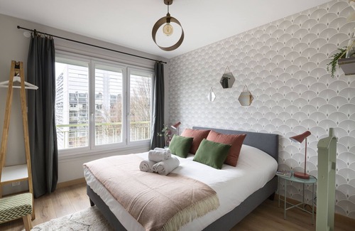 Madeleine-Champ de Mars Apartment | Comfortable Stay at Le Phénix Near Cité des Congrès