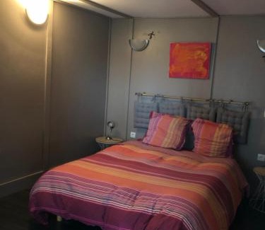 Linars House | Discover Family-Friendly Relaxation at Le Phœnix Hotel