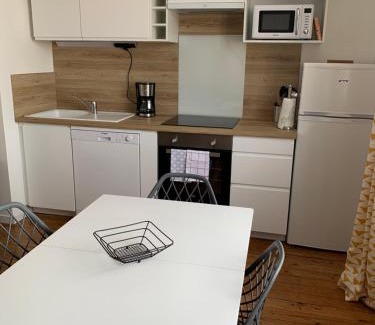 Mers-les-Bains Apartment | Explore Family-Friendly Comfort at Le Phare de Cati
