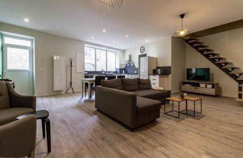 Nolay House | Pet-Friendly Retreat at Le Pigalle - Guest Rated 9.8/10