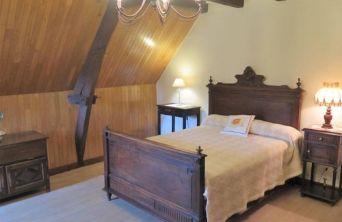 Jayac House | Pet-Friendly Getaway at Le Pigeonnier with Spa & Kitchen