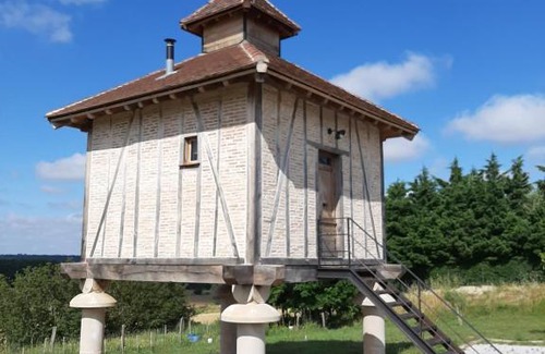 Revel House | Experience Comfort at Le Pigeonnier d Olivier - Guest Rated 9/10