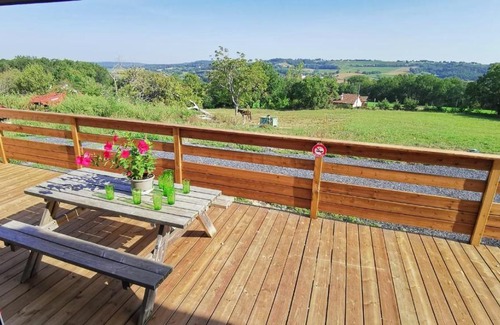Verlus House | Pet-Friendly Retreat at Le Pigeonnier de Bouheben