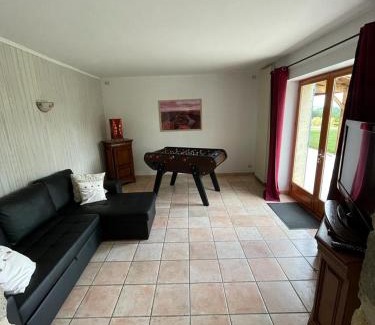 Condom House | Stunning le Pigeonnier gersois: Pool & Ocean View Retreat