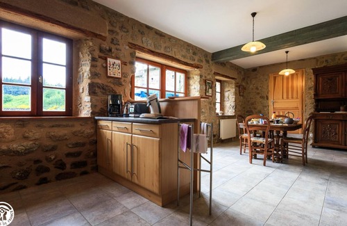 Sauvessanges House | Relaxing Retreat at Le Pont de Chaumat - Sauvessanges