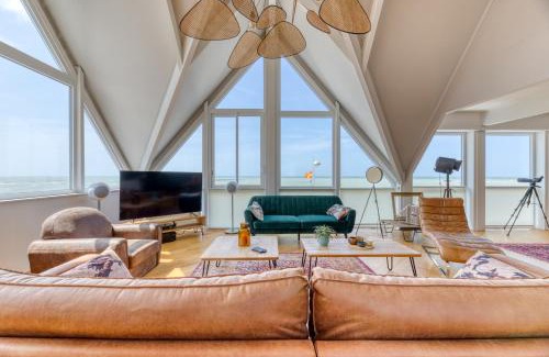 Fecamp Apartment | Unwind at Le Poséidon: Spa & Pool Retreat by the Sea