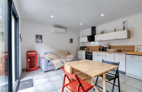 Saint-Genies-de-Fontedit Apartment | Le Poulailler D'alice