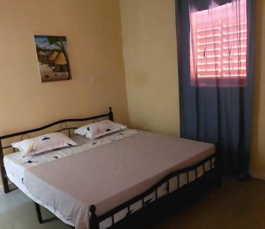 St. Louis House | Pet-Friendly Getaway at Le Poulagou with Breakfast Included
