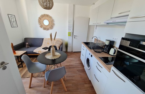 Lorient Apartment | Cozy Le Poulorio 7 - T2 Near the Train Station