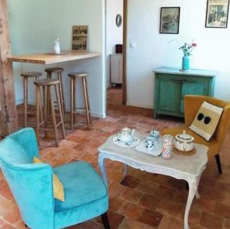 Bonneville-la-Louvet Bed & Breakfast | Oceanfront Retreat at Le Pré Doré - Guest Rated 9/10