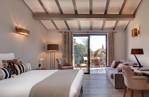 Manosque Hotel | Elegant Stay at Le Pré Saint Michel with Pool & Spa