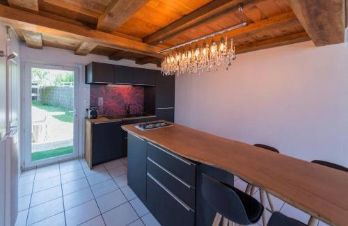 Monnieres House | Cozy Loft Retreat, 15 Minutes from Nantes Periphery