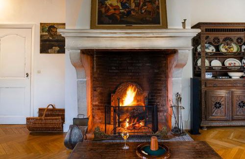 Marnay-sur-Seine House | Oceanfront Le Prieuré sur Seine: Guest Rated 9.9/10
