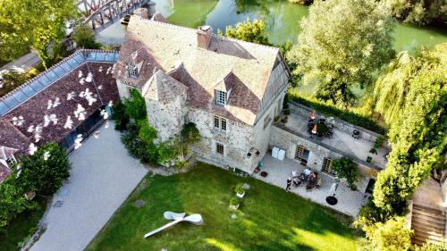 Marnay-sur-Seine House | Oceanfront Le Prieuré sur Seine: Guest Rated 9.9/10
