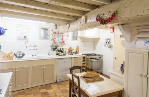Virsac House | Experience Le Prieuré Virsac: Top-Rated Bordeaux Retreat