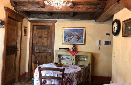Piedilago Apartment | Discover Le Primule: Pet and Child-Friendly Retreat