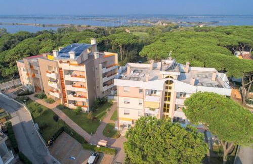Rosolina Mare House | Beachfront Bliss at Le Primule with Ocean Views