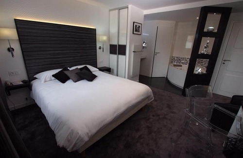 Saint-Didier Hotel | Discover the Comfort of Le Privilège: Family & Pet Friendly