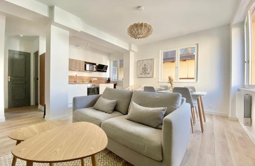 Quimper Apartment | Comfortable LE PTIT VERT - Pet Friendly & Wifi Included
