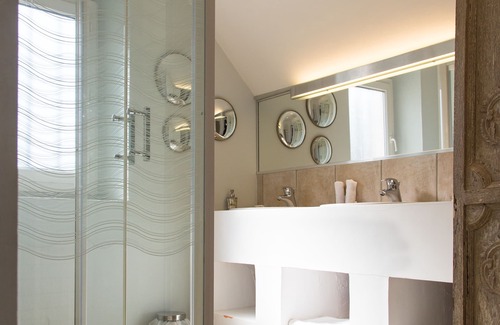 Appoigny House | Indulge at Le Puits d'Athie: Rated 9.8 with Spa & Dining
