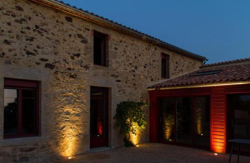 Bazoges-en-Paillers Bed & Breakfast | Indulgent Stay at Le Puy Carmin with Relaxing Hot Tub