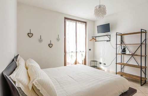 Cardano al Campo House | Discover Le Quattro Stelle Villa: 4-Star Family Retreat
