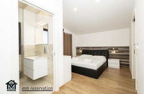 Zona XXX Castel Fusano House | Guest Rated 10/10: Le Querce Appartamento in Rome