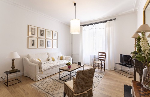 Centre Apartment | Comfortable Two Bedroom Apartment at Le Récit, Sleeps 4