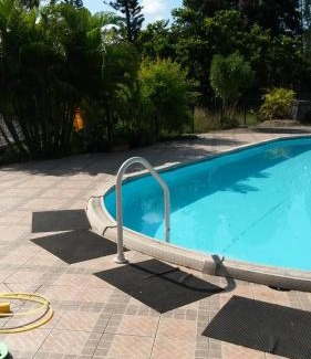Dumbea House | Oceanfront Getaway at Le Rêve Bleu - Rated 9/10 by Guests