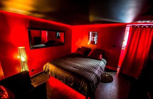 Sarreguemines Hotel | Enchanting Night Suite with Relaxing Hot Tub Retreat