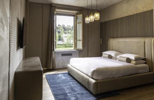 Santa Croce Hotel | Elegant Le Rêve De Naim Firenze: Family-Friendly Retreat