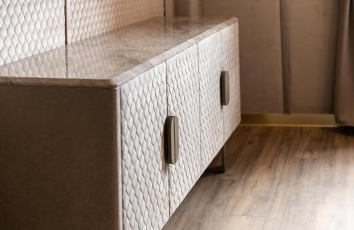 Santa Croce Hotel | Elegant Le Rêve De Naim Firenze: Family-Friendly Retreat