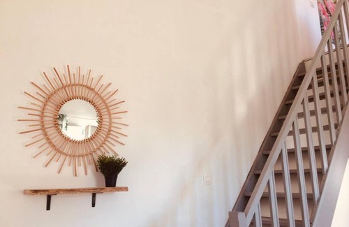 Cavaillon House | Discover LE RÊVE DE ROSE: Rated 10/10, Pet Friendly Stay