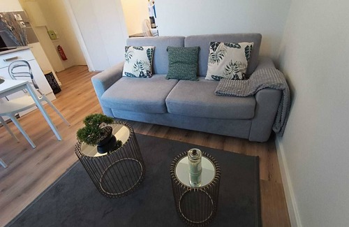 Sablon - Trudaine Apartment | Cozy Le Rabanesse Studio: Perfect for Family Getaways