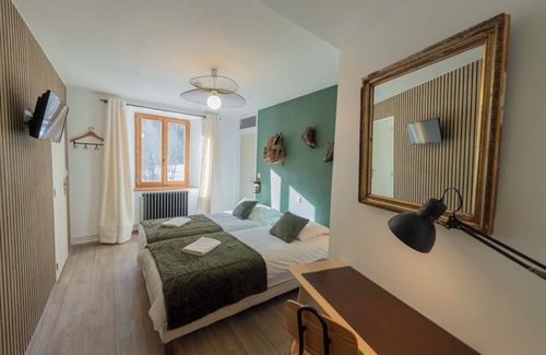 Monetier-les-Bains Hotel | Inviting Le Rebanchon: Guest Rated 9.8 with Breakfast & Dining
