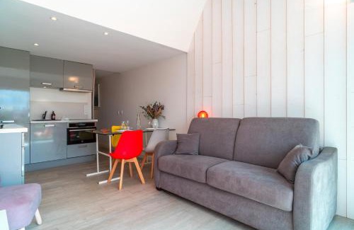 La Trinite-sur-Mer Apartment | Cozy ALBE Apartment for 3 in La Trinite sur Mer