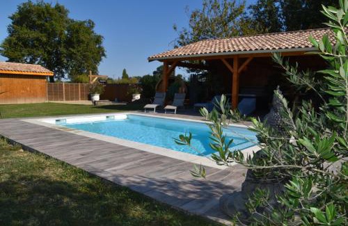 Eymet House | Indulgent Le Refuge des Épicuriens: 5-Star Spa Retreat