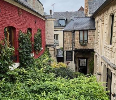 Laon Apartment | Discover Le Refuge Des Cordeliers: Family & Pet Friendly Stay