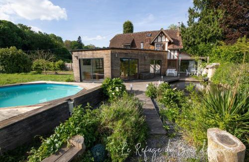 Arnieres-sur-Iton House | Discover Le Refuge du Bois d'Amour: Family-Friendly Getaway