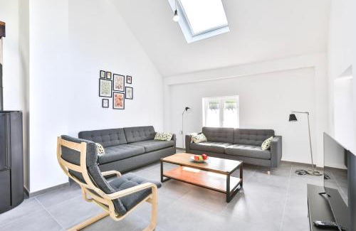 Brunstatt-Didenheim Apartment | le refuge fleuri T5 avec terrasse et jardin