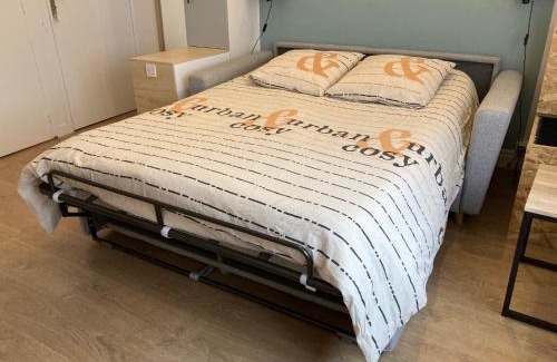 Faubourg-Raines Apartment | Discover Le Refuge: Your Ideal Urban Retreat Awaits