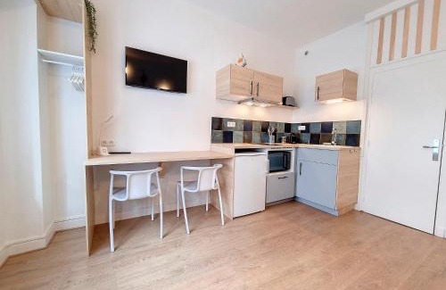 Faubourg-Raines Apartment | Discover Le Refuge: Your Ideal Urban Retreat Awaits
