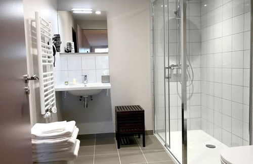 Chateauneuf-en-Thymerais Hotel | Discover Le Relais d'Aligre: Guest Rated 9.4 & Family-Friendly