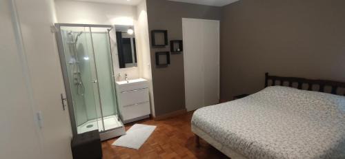 Colombey-les-deux-Eglises Apartment | Family-Friendly Stay at Le Relais de La Poste