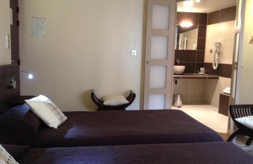 Moustiers-Sainte-Marie Hotel | Discover Le Relais de Moustiers: Family-Friendly Retreat