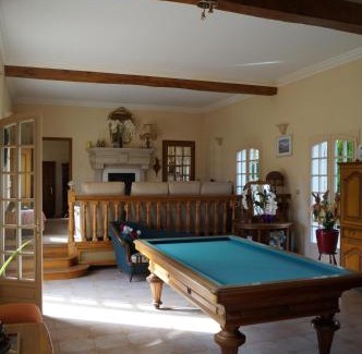 Seraincourt Bed & Breakfast | Relax at Le Relais De Dalibray with Oceanfront Views