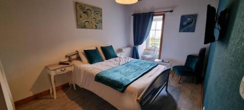 Portbail House | Cozy Le Relais de la Comté: Oceanfront with Pet-Friendly Perks