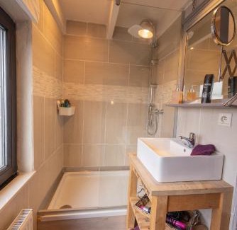 Warsage Apartment | Guest Rated 9.1: Enjoy Breakfast at Le Relais de la Maillère